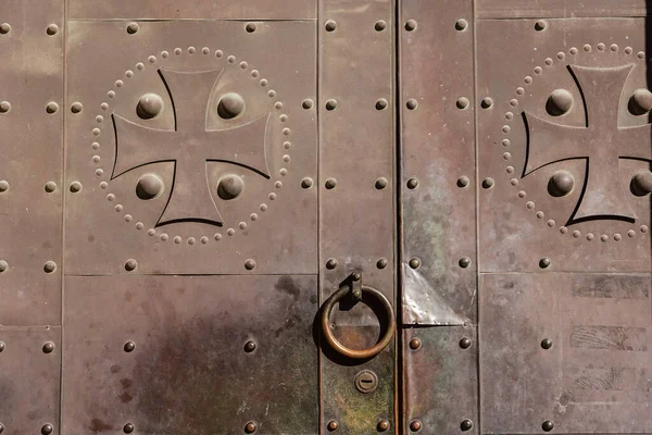 Tiflis Gürcistan Antik Metal Kapı Kapı Tokmağı Yakın Çekim — Stok fotoğraf