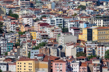 İstanbul, Türkiye - Temmuz 07, 2015: İstanbul, Türkiye 'deki eski binaların mimarisi