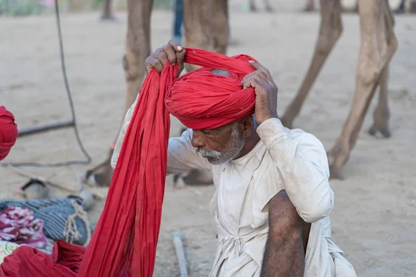 Pushkar Índia Novembro 2018 Homens Camelos Indianos Deserto Thar Durante — Fotografia de Stock