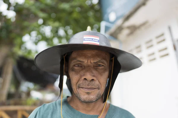 Koh Phangan Thailand Jan 2022 Old Man Traditional Thai Hat — Stock Photo, Image