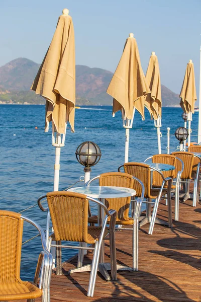Spiaggia Lato Caffè Tavoli Sedie Ombrelloni Sul Lungomare Turchia — Foto Stock