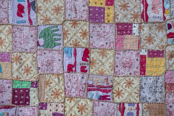 Détail Vieux Tapis Patchwork Coloré Arrière Plan Inde Gros Plan — Photo