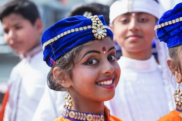 印度新德里 2017年1月23日 印度女孩参加了即将举行的印度共和国日游行的彩排活动 印度新德里 — 图库照片