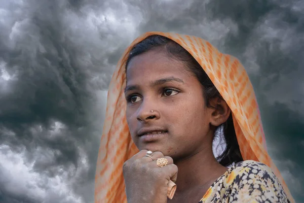 Pushkar Indie Listopadu 2018 Mladá Indická Dívka Poušti Včas Pushkar — Stock fotografie