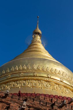 Shwedagon Altın Pagoda, Yangon, Myanmar, Burma 'daki en kutsal Budist tapınağı.