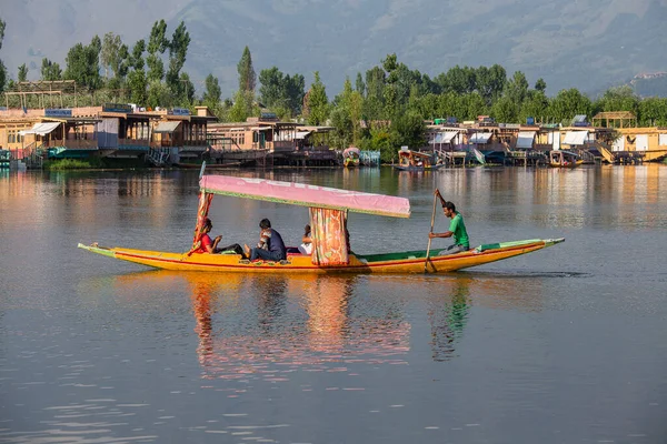 Srinagar India Juli 2015 Lifestyle Dal Meer Lokale Mensen Gebruiken — Stockfoto