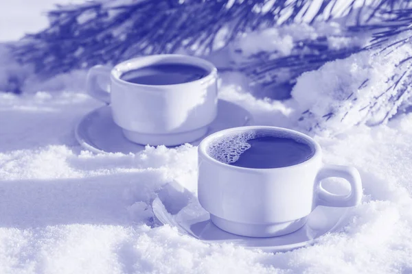 White Two Cup Hot Coffee Bed Snow White Background Close — Stock Photo, Image