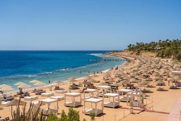 Sharm Sheikh Egypt Smět 2021 Lidé Relaxují Luxusní Písečné Pláži — Stock fotografie