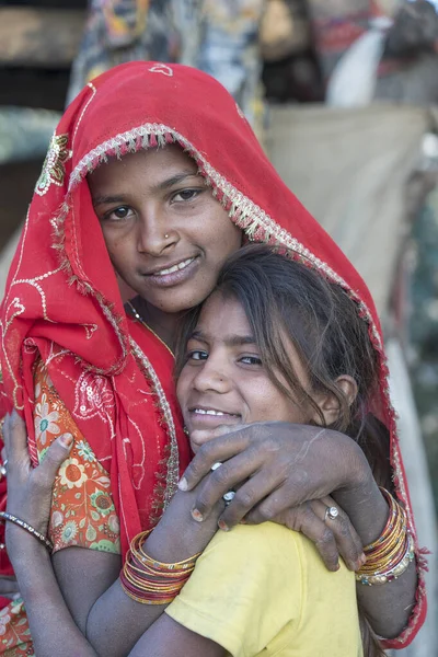 Pushkar Indie Listopada 2018 Dwie Indyjskie Dziewczyny Pustyni Thar Czas — Zdjęcie stockowe