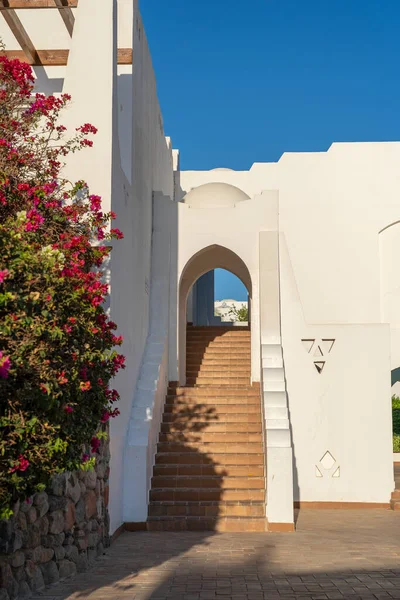 Detalle Escaleras Pared Blanca Una Casa Calle Egipto Sharm Sheikh — Foto de Stock