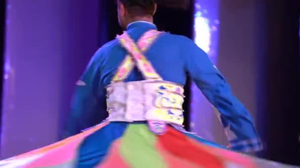 Sharm Sheikh Egipt Maja 2021 Egipcjanin Krążący Wokół Tańca Spódnicy — Wideo stockowe
