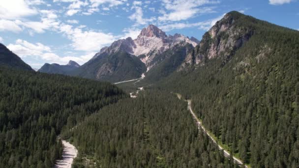 Luftaufnahme Des Grünen Bergwaldes Den Dolomiten Italien Reise Und Naturkonzept — Stockvideo