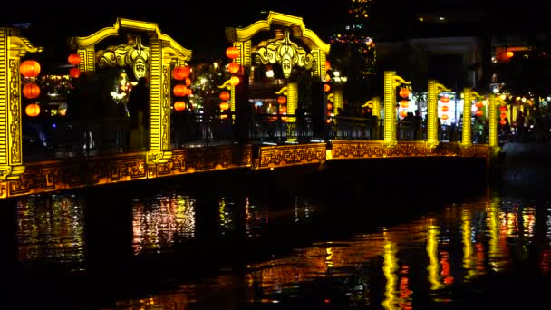 Hoi Vietnam Března 2020 Noční Plášť Pestrobarevný Most Hoi Staré — Stock video