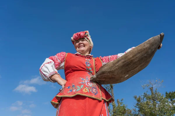Slavuta Ukraine Septembre 2019 Des Femmes Ukrainiennes Costumes Nationaux Participent — Photo