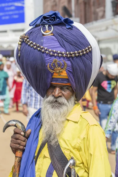 Amritsar India Sep 2014 Sikh Man Visiting Golden Temple Amritsar — Stockfoto