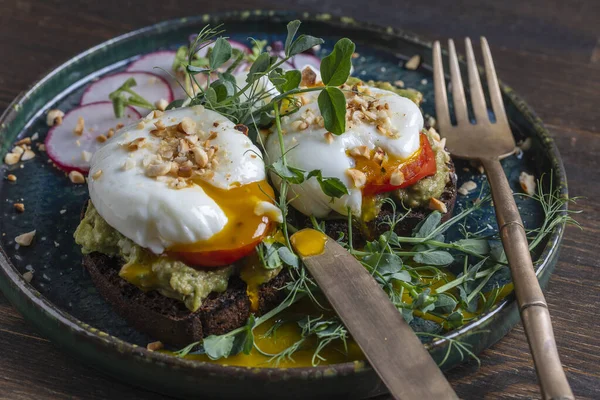 Bread Toast Poached Eggs Avocado Pulp Pea Microgreens Fresh Vegetables — Stok fotoğraf