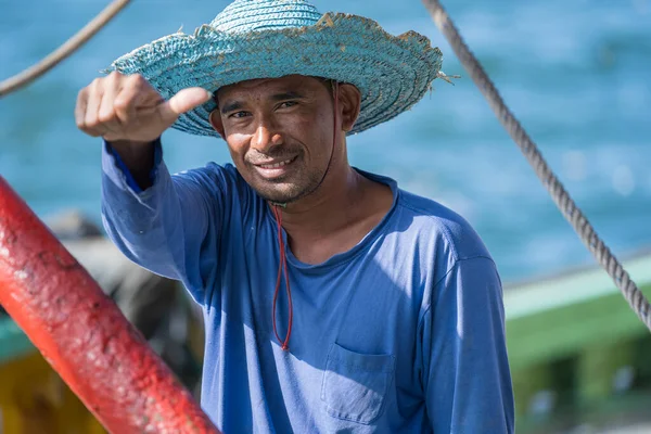 Kota Kinabalu Malaysia Feb 2020 Portrait Malaysian Male Worker Fishing — Stock Photo, Image