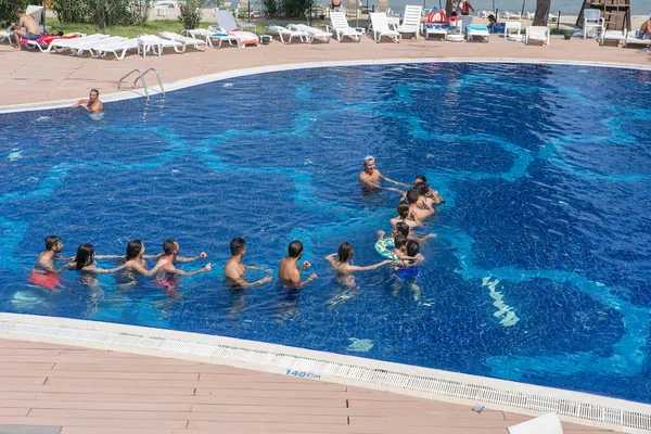 Didim Turkey September 2019 People Aerobics Swim Sunbathe Swimming Pool — Stock Photo, Image
