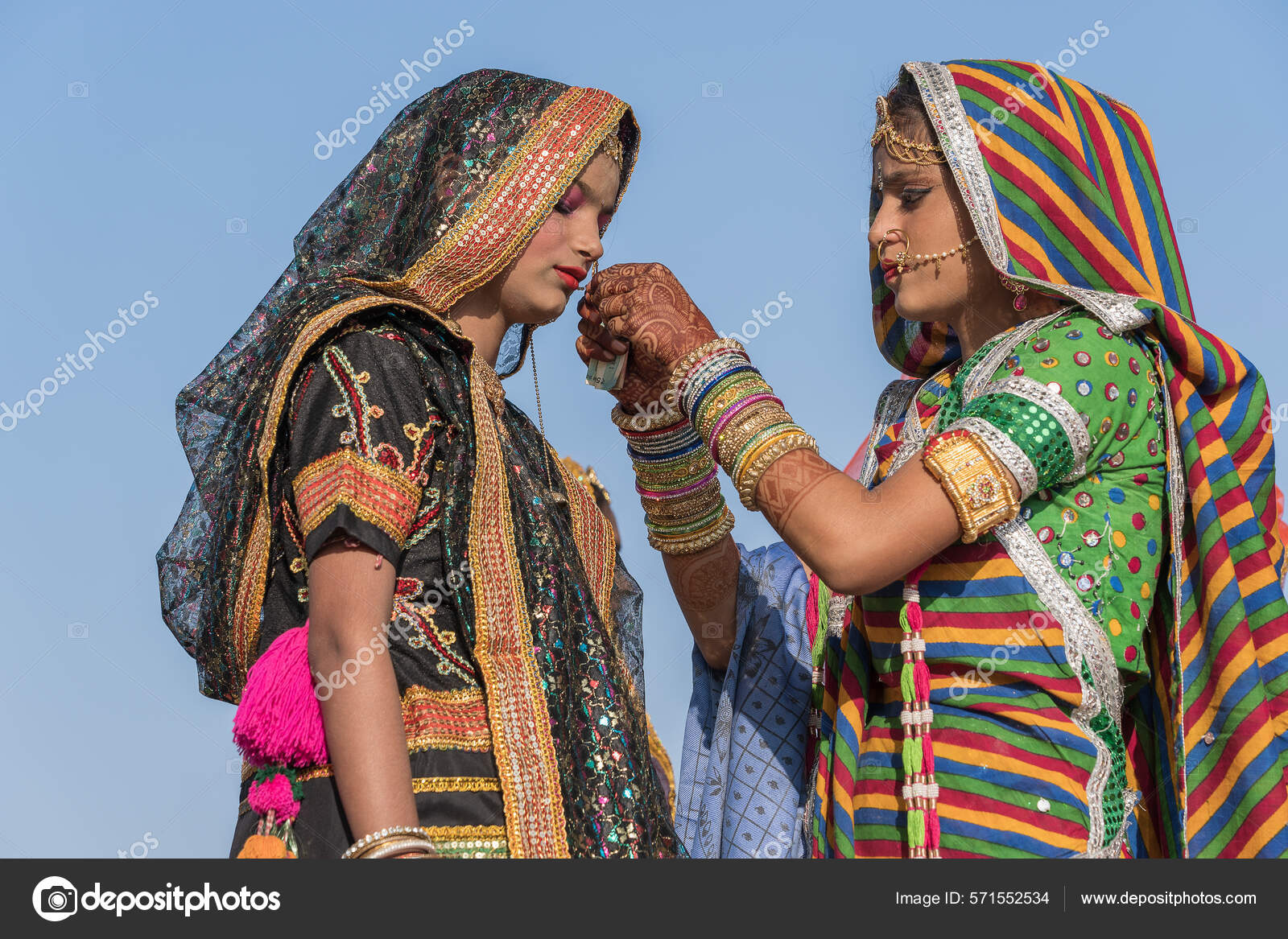 Girls wearing traditional Rajasthani costume in Pushkar fair ; Rajasthan ;  India NO MR, Stock Photo, Picture And Rights Managed Image. Pic.  DPA-MSA-158200 | agefotostock