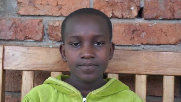 Аруша Танзания Декабря 2019 Года Неизвестный Африканский Мальчик Местной Школе — стоковое видео