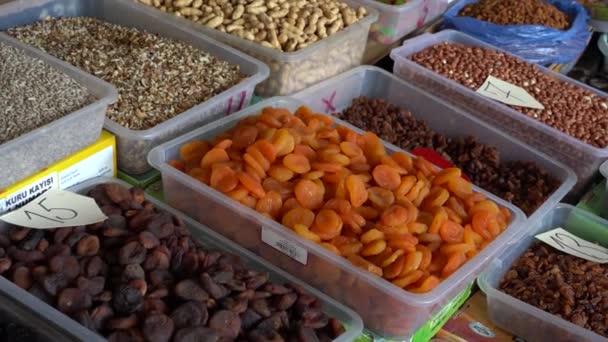 Batumi Georgia Outubro 2018 Sementes Girassol Damascos Secos Nozes Amendoins — Vídeo de Stock