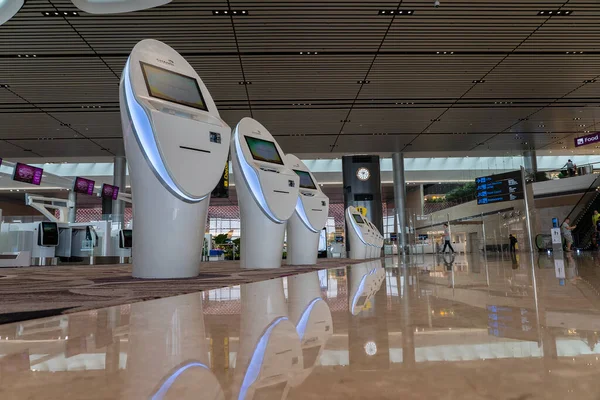 Lotnisko Changi Singapur Marca 2019 Samoobsługowe Zameldowanie Terminalu Lotnisko Changi — Zdjęcie stockowe