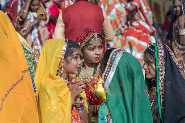 Pushkar India Noviembre 2018 Muchacha India Vestida Con Vestido Tradicional —  Fotos de Stock