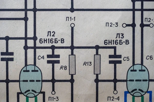 旧的无线电线路印在复古纸电图上 作为教育 电力工业和维修的背景 苏联的电台节目 — 图库照片