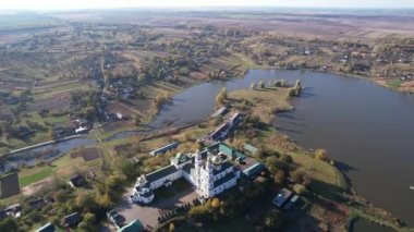Gorodishchensky Theotokos Manastırı 'nın Kutsal Doğuşu, Ukrayna' nın Khmelnitsky bölgesinde Gorodishche köyünde Bakire Meryem 'in Doğuşu adı altında bir Ortodoks erkek manastırıdır.