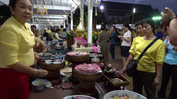 Bangkok Thailand Maio 2019 Chefs Tailandeses Preparam Comida Gratuita Para — Vídeo de Stock