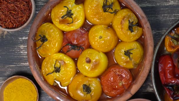 Baked Red Yellow Tomato Bell Pepper Tomatoes Bell Peppers Baking — Stock Video