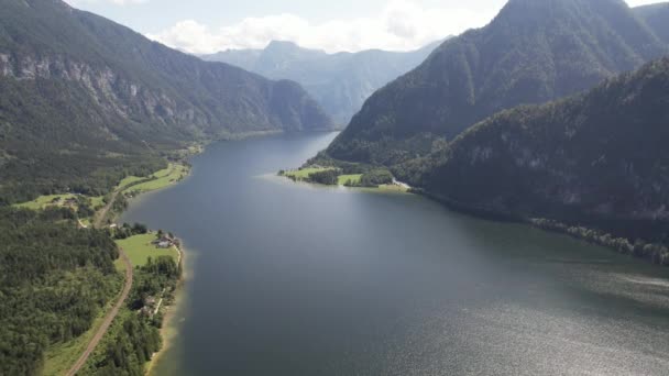 Vista Aérea Hallsttter Veja Lago Hallstatt Grandes Montanhas Alpes Lado — Vídeo de Stock