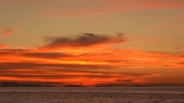 Чудовий Захід Сонця Над Хвилею Морської Води Концепція Літніх Канікул — стокове відео