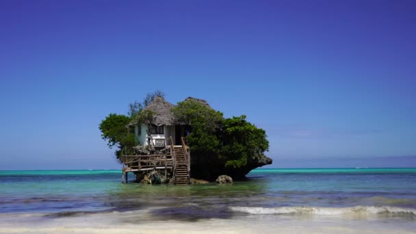 Zanzibar Tanzánia December 2019 Rock Restaurant High Tide Island Zanzibar — Stock videók