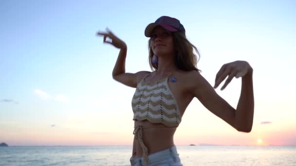 Young Beauty Girl Dansing Tropical Beach Sea Water Paradise Island — Stock Video