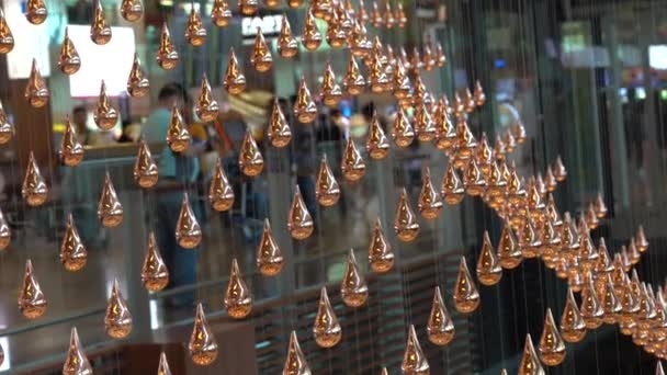 Changi Airport Cingapore Março 2019 Escultura Chuva Cinética Partida Salão — Vídeo de Stock