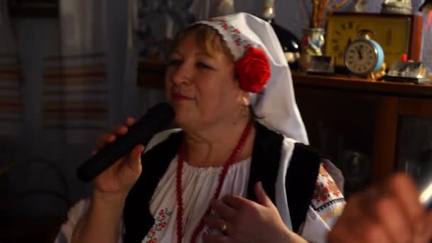 Dubossary Transnistria Moldova June 2021 Moldovan Woman National Costumes Sing — стокове відео