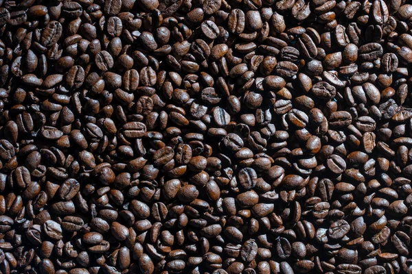 Achtergrond Van Vers Gebrande Koffiebonen Bovenaanzicht — Stockfoto
