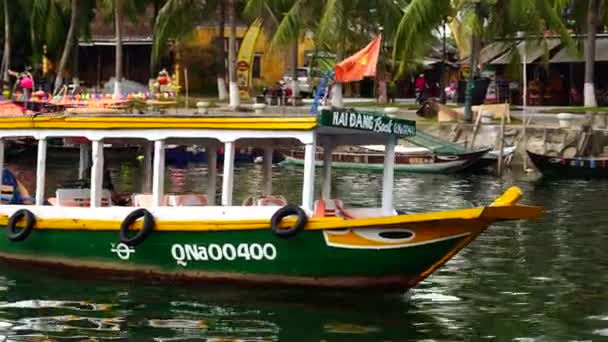 Hoi Vietnam Junio 2020 Vista Los Barcos Madera Agua Del — Vídeo de stock