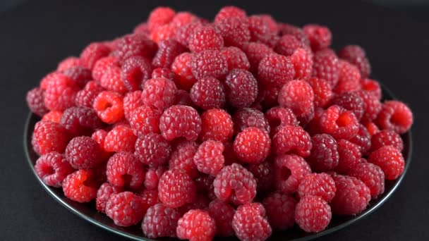 Fresh Ripe Juicy Raspberry Background Close Berry Rotation Loopable Food — Vídeo de Stock