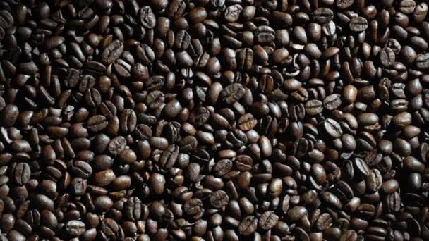 Background Fresh Roasted Coffee Beans Close Top View Rotating Dark — Vídeo de stock