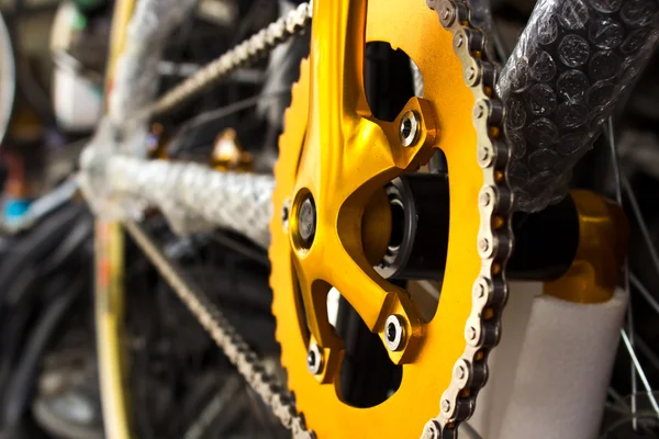 Equipo y cadena de bicicleta de montaña —  Fotos de Stock