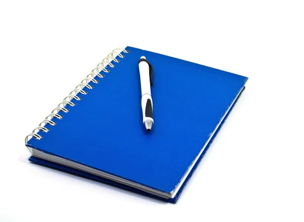 Buku catatan dan pena terisolasi — Stok Foto