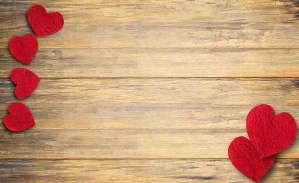 Corazón Papel Rojo Sobre Mesa Madera Vista Superior Con Espacio —  Fotos de Stock