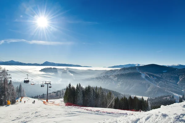 Montagne, station de ski — Photo