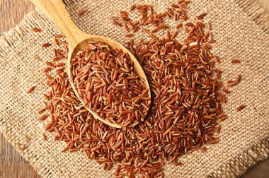 yığın kırmızı pirinç