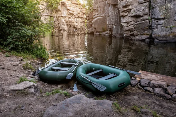 Two Inflatable Boats Oars Canyon River —  Fotos de Stock