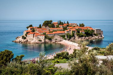 Budva Karadağ 'ın ünlü Sveti Stefan yarımadası