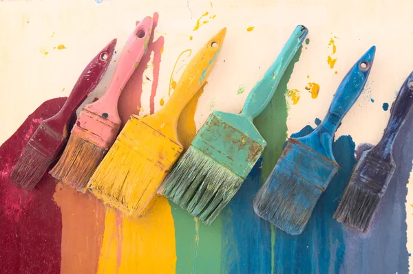 renkli fırçalar