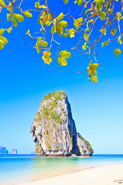 Eiland in krabi provincie thailand — Stockfoto